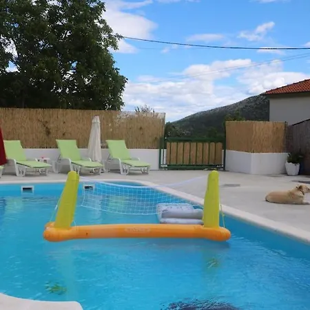 With Swimming Pool And Game Holiday home *